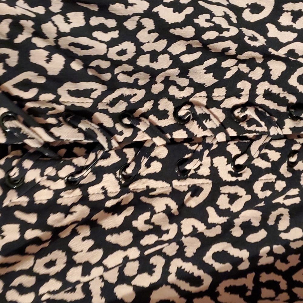 Torrid Spaghetti Strap Top on the Wild Side - 4X - Picture 2 of 7